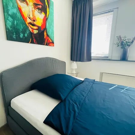 Kueken Linz-landstrasse * 林茨